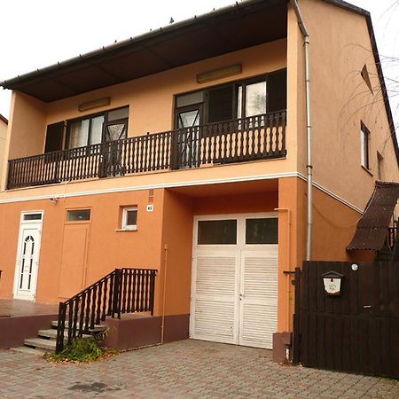 Orchidea Apartman Тата Екстер'єр фото