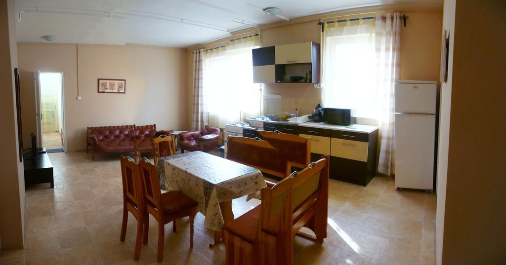 Orchidea Apartman Тата Номер фото